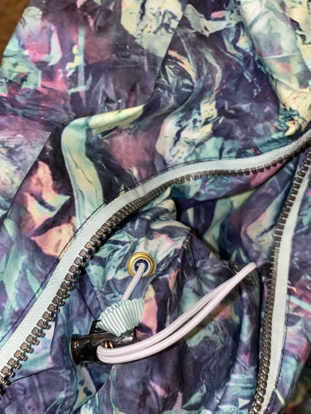 Lululemon Miss Misty Jacket II Iridescent Abstract Print Windbreaker Size 6